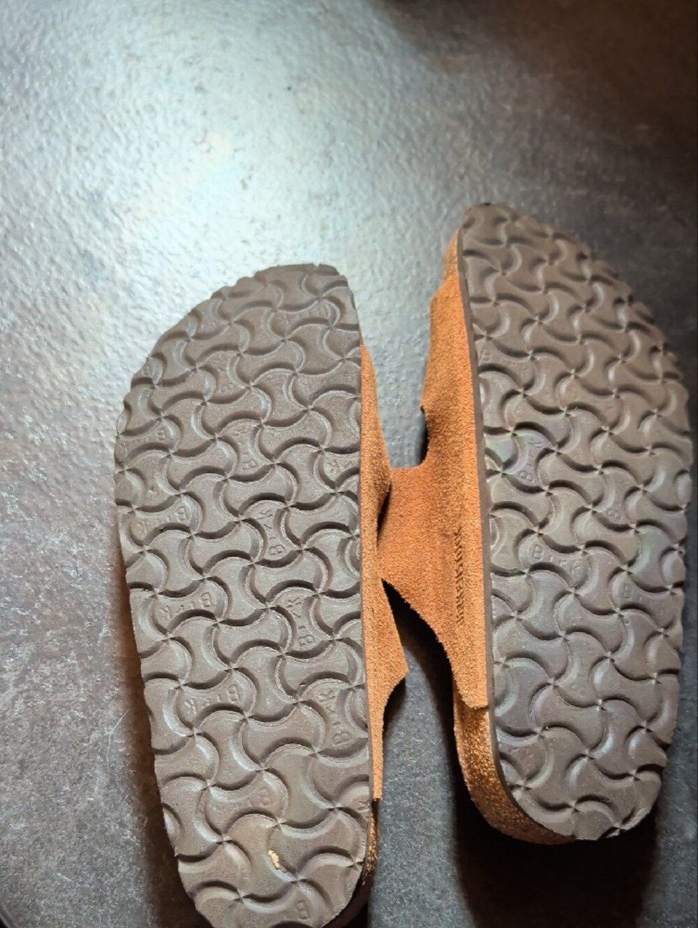 Birkenstock Arizona EU40 Narrow Suede Double Strap Sandals in Brown - Picture 6 of 6